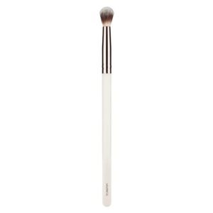 mua fluffy blending brush with holo box